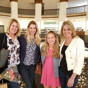 Meet your Posher, Kim