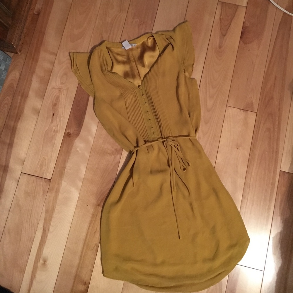 Mustard short sleeve h&m dress