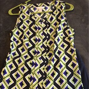 Bananana Republic flirty Blouse