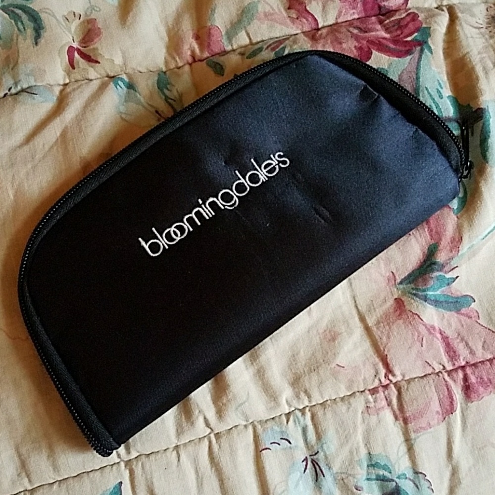 Bloomingdale's brush kit new