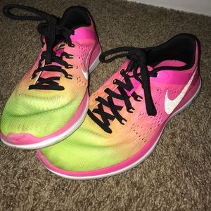 neon Nike's size 8