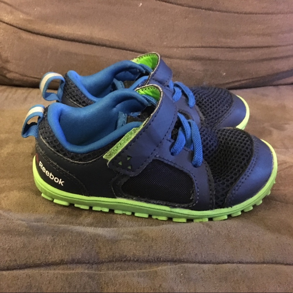 Toddler boy Reebok size 7 sneakers