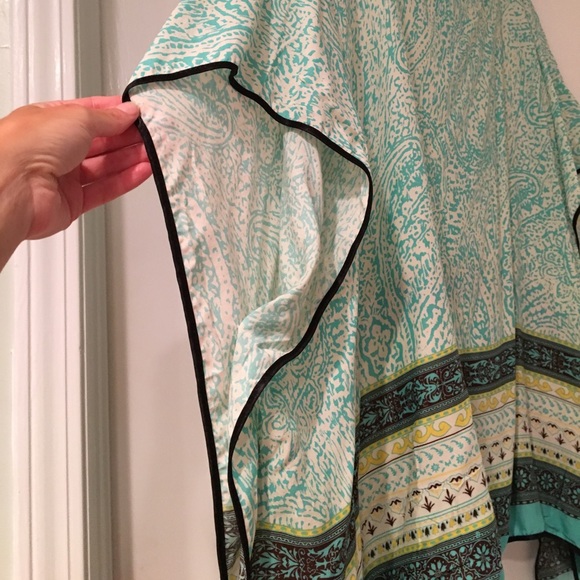 Bright tunic - Picture 2 of 3