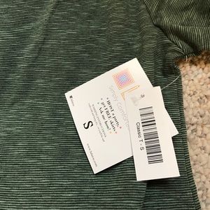Lularoe S Classic T