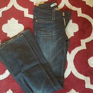 **SOLD** Gap boot cut slightly distressed