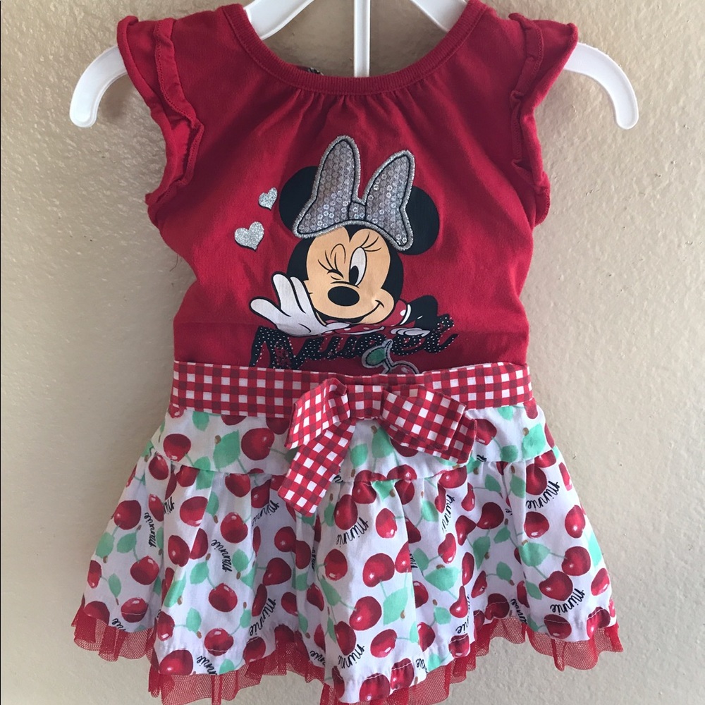 Minnie Mouse cherry matching set.