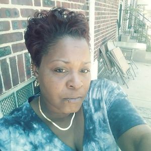 Meet your Posher, Sharonda