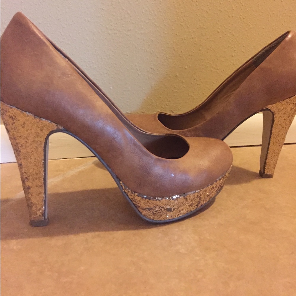 Madden girl pumps