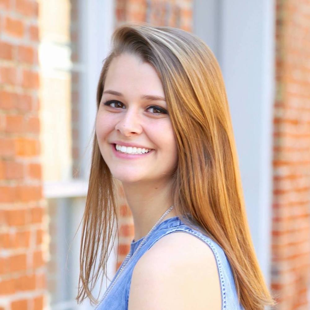 Meet your Posher, Emily