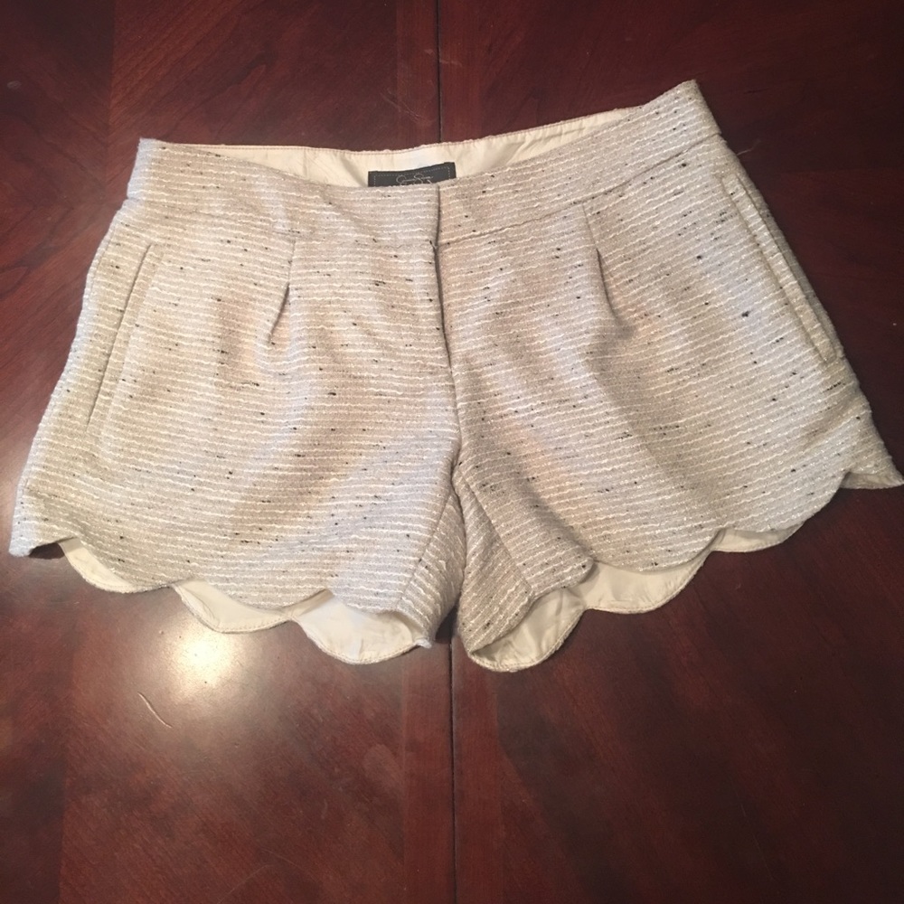 Jessica simpson scalloped shorts
