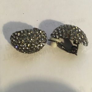 Clip earrings