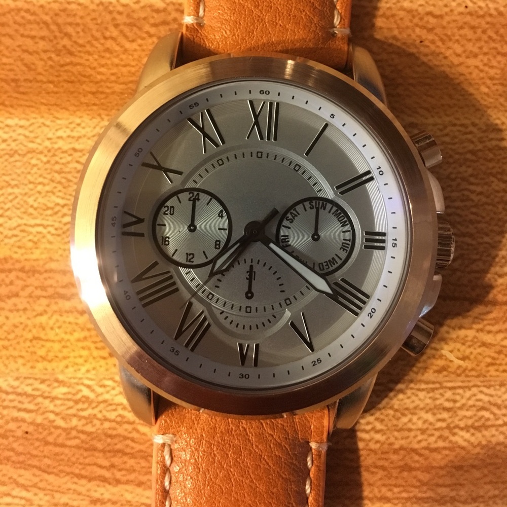 Watch - Picture 2 of 3