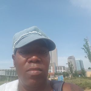 Meet your Posher, Denise