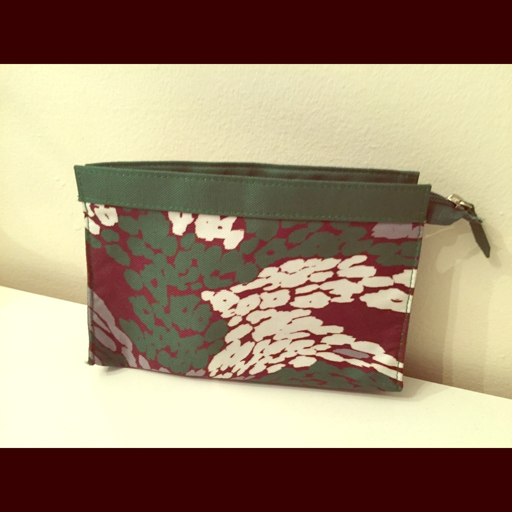 NWOT printed makeup/clutch bag