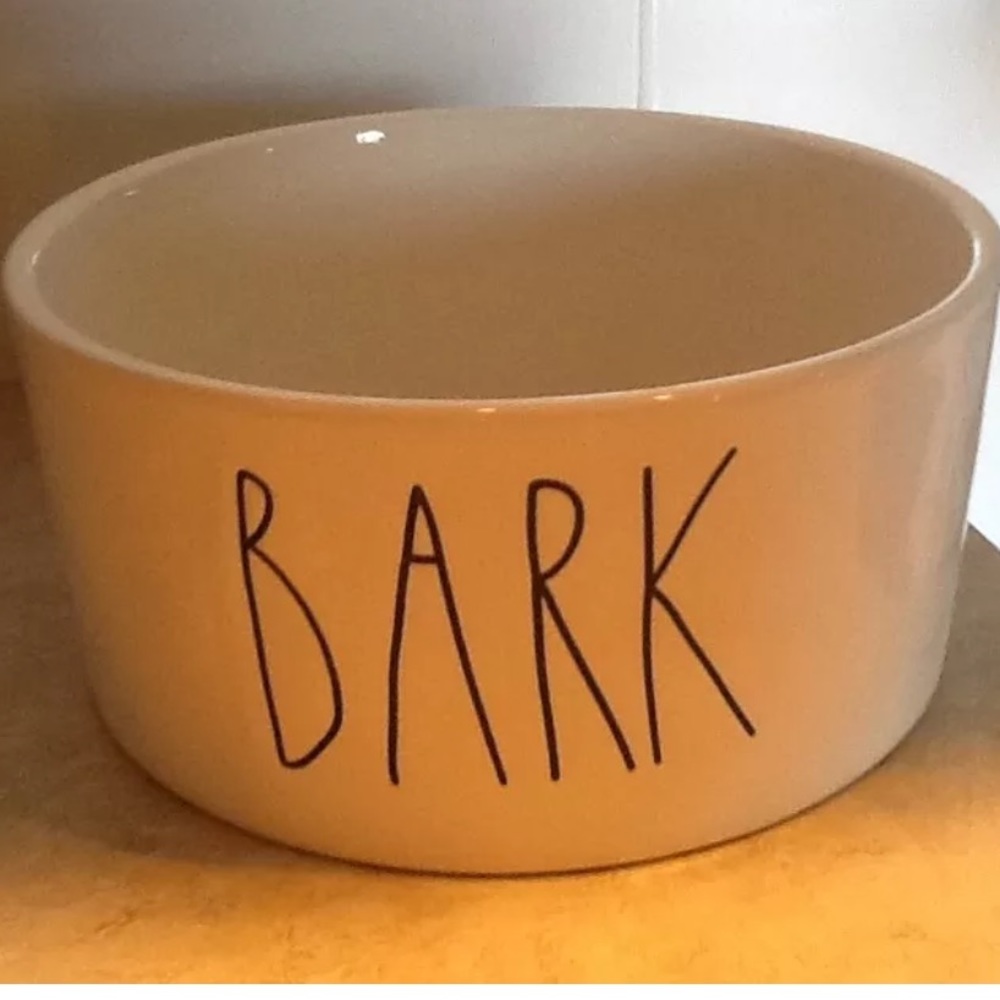 BRAND NEW. Rae Dunn  by magenta bark Ivory
