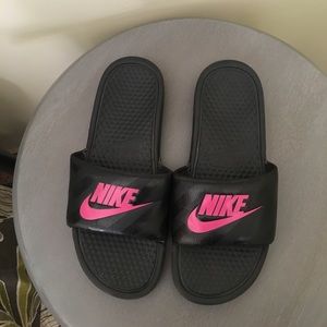 Nike flip flops