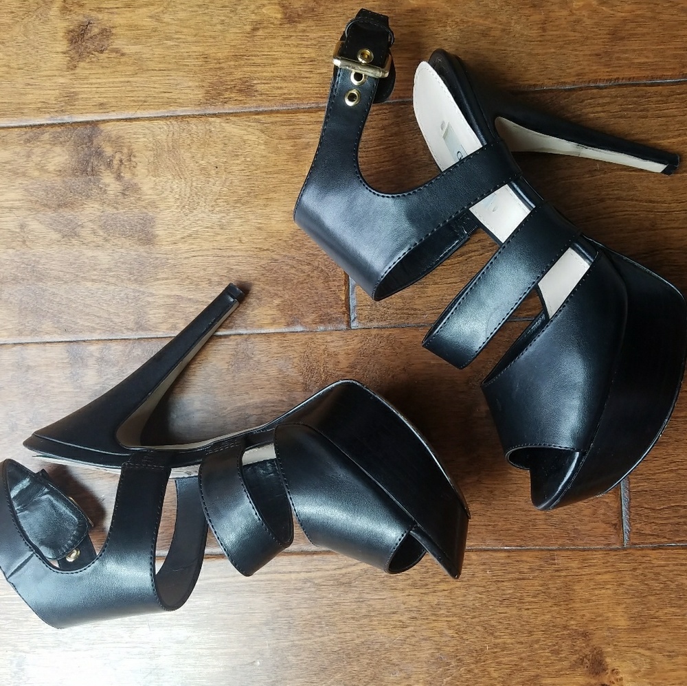 Guess heels