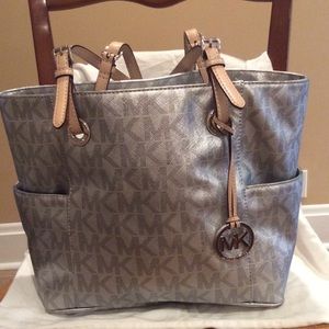 Authentic Michael Kors Jet Set Signature Logo Tote
