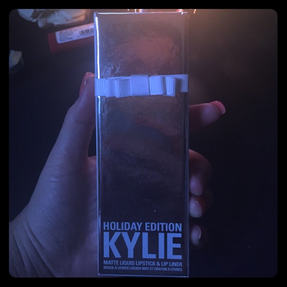LIMITED EDITION KYLIE LIP KIT
