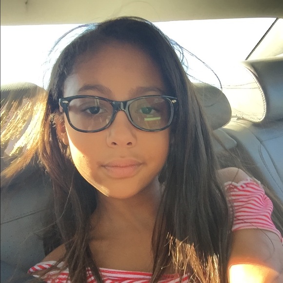 Meet your Posher, Bella - Picture 1 of 1