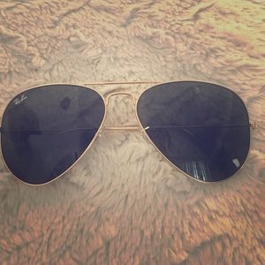 Ray-Ban Large Metal Aviator Sunglasses