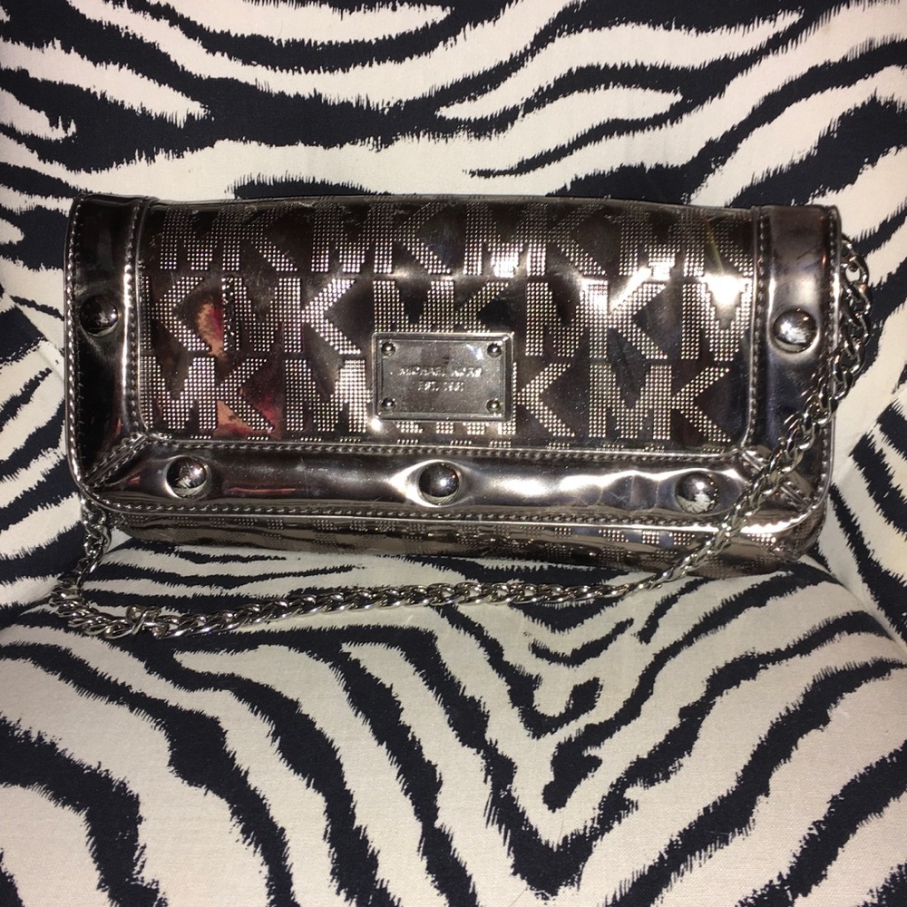 Michael KORS Shoulder Clutch