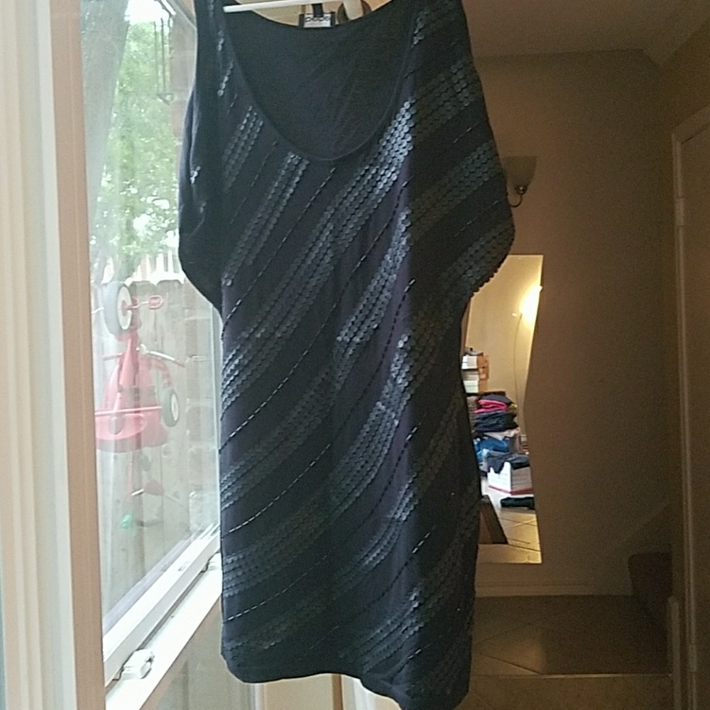 ** SOLD ** Bebe XS super  sexy little black dress