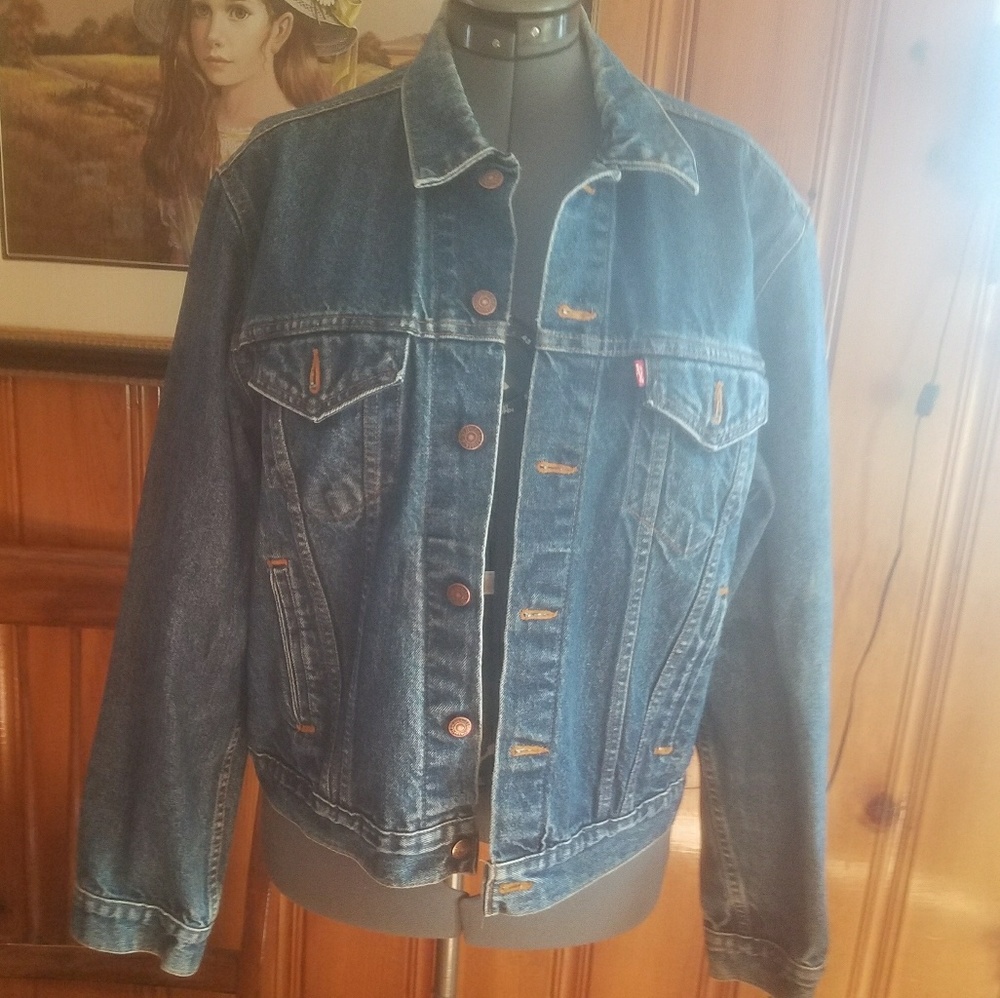 Vintage Men's 48L Levi' s Jean Jacket!