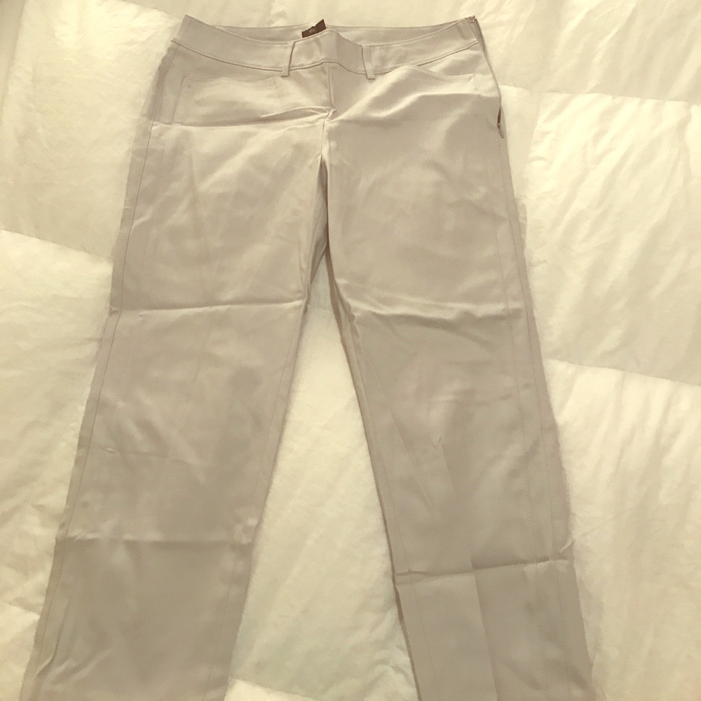 Spandex like material Capri pants