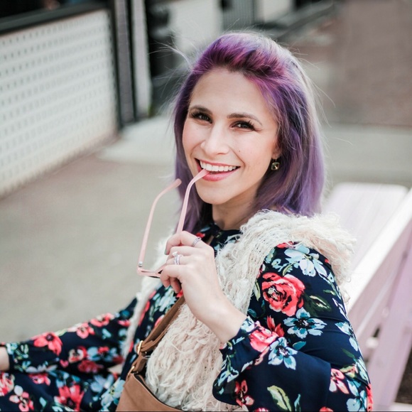 Meet your Posher, Tracy - Picture 3 of 7