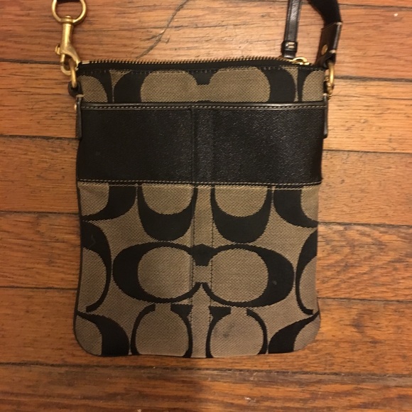 Coach crossbody - Picture 2 of 3