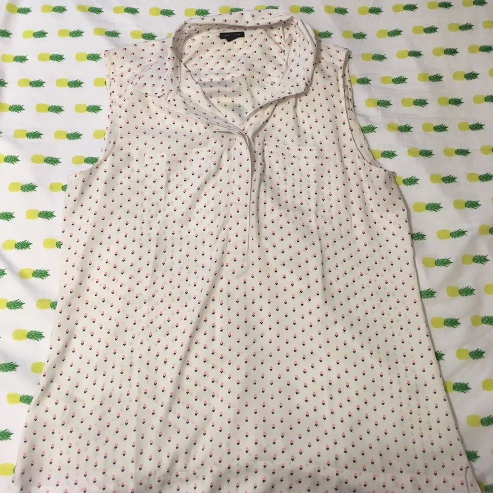 Ann Taylor sleeveless blouse