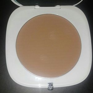 BNIB LE Marc Jacobs Coconut Bronzer 104 Tan Tastic