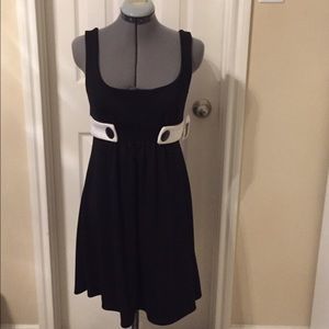 Size 9/10 black and white dress