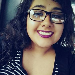 Meet your Posher, Esther