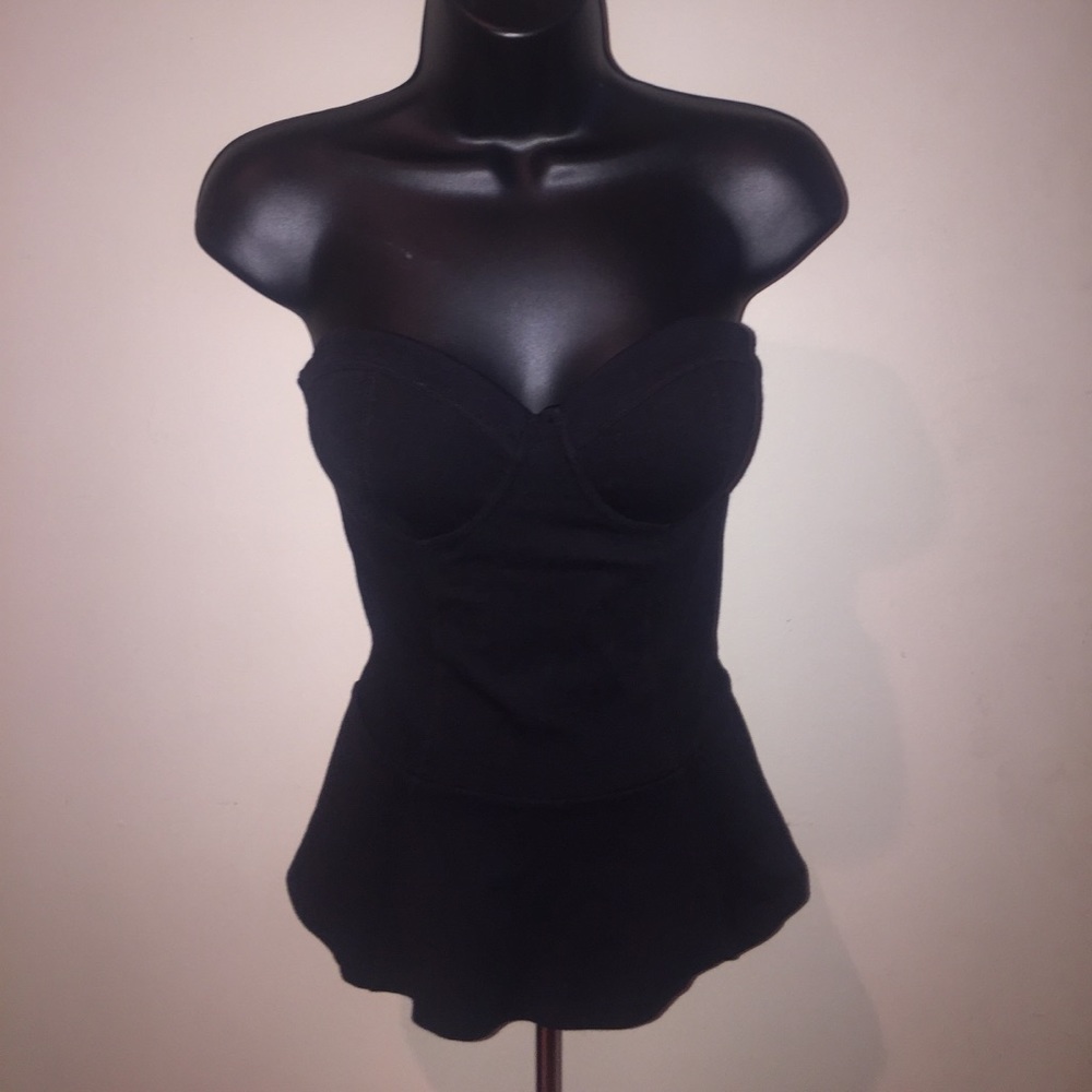 🆕Strapless peplum tank top!