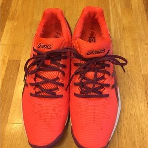Excellent Condition Asics Tennis Shoes