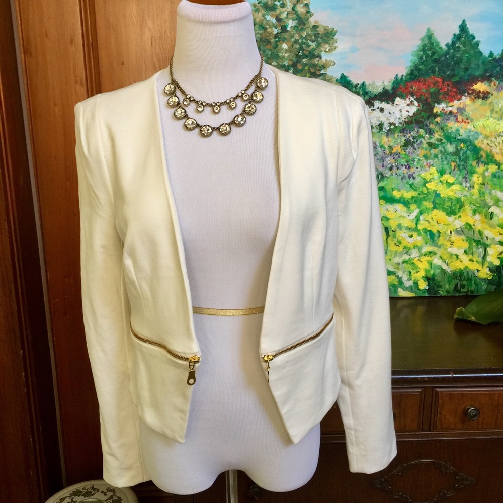 • Philosophy White Blazer •