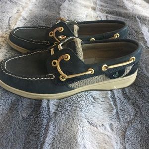 Women's Sperry Topsiders size 5.