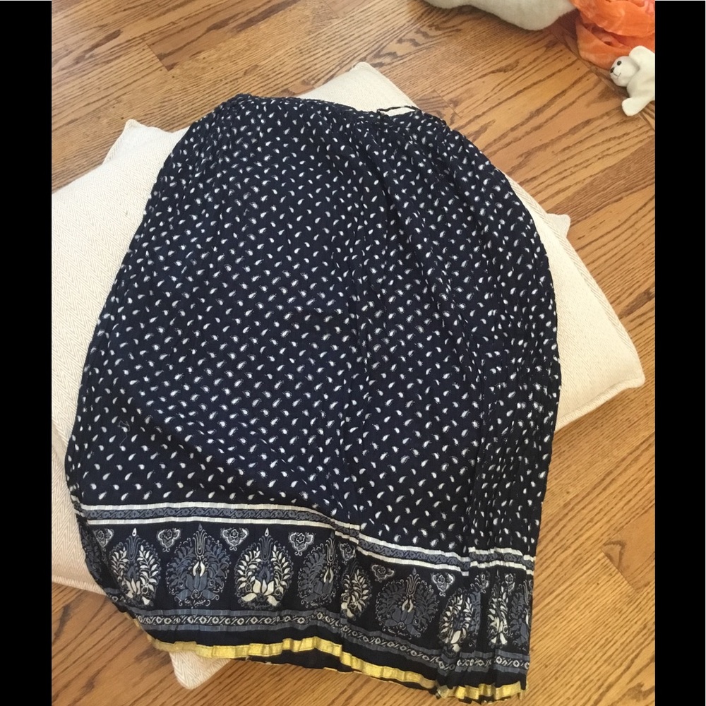 NWOT Crinkled Indian maxi skirt