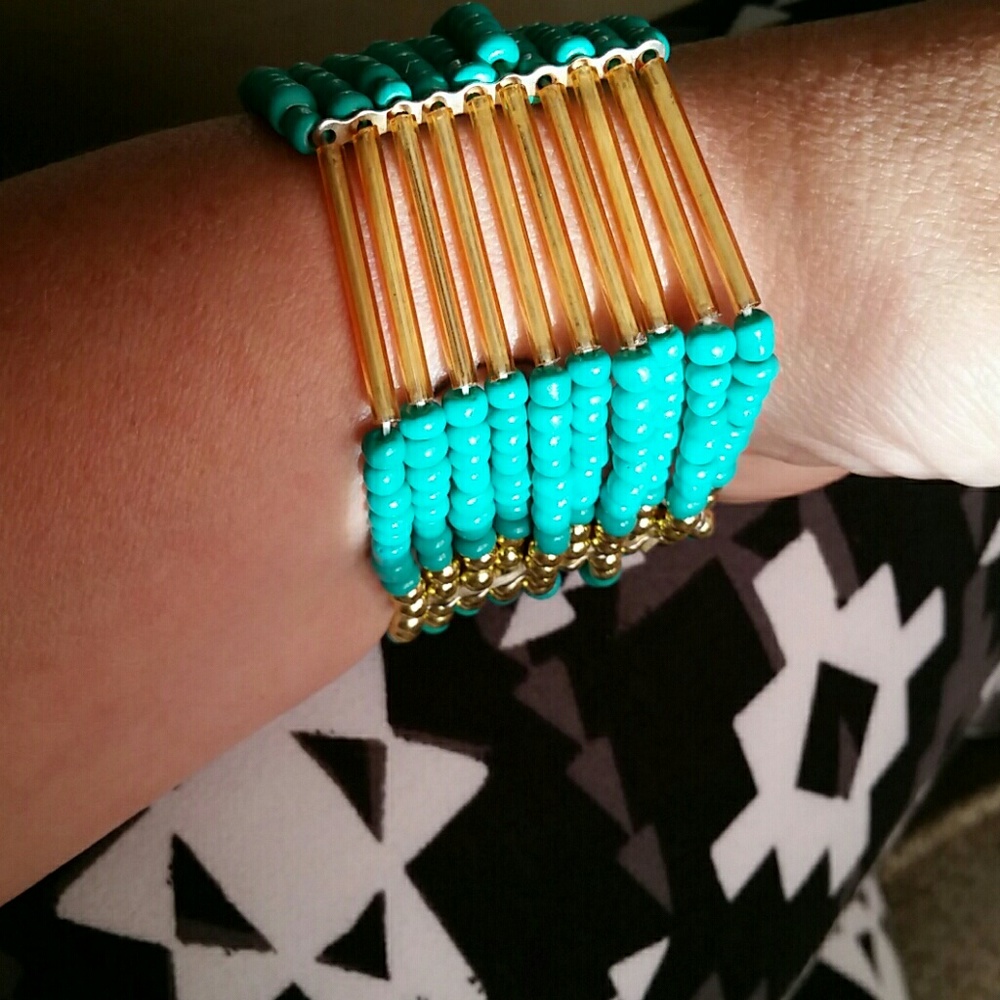 Turquoise & Gold Bead Stretch Bracelet