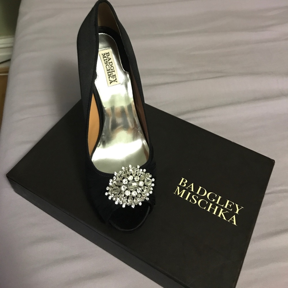 10 M Badgley Mischka shoes