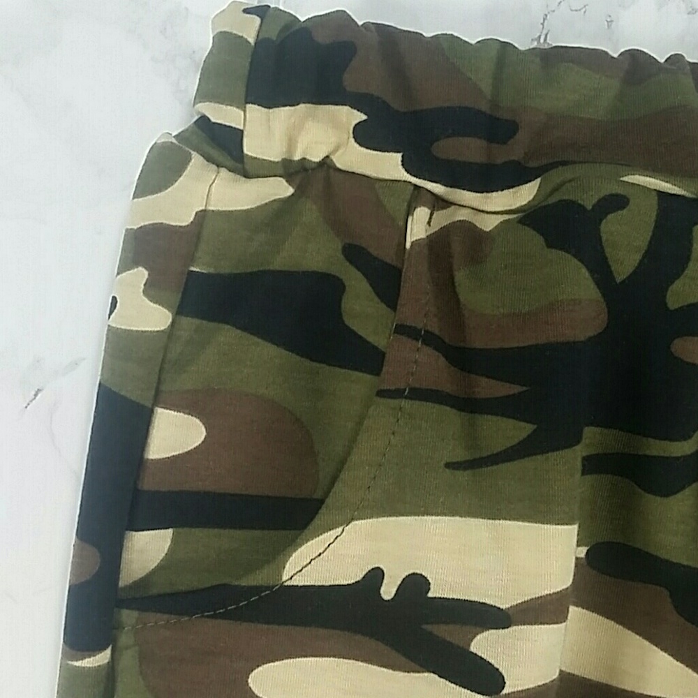 Green Camo 2 pc set. Kids :) - Picture 6 of 8