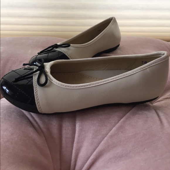 NEW Pazitos cap toe ballet flats - Picture 2 of 5