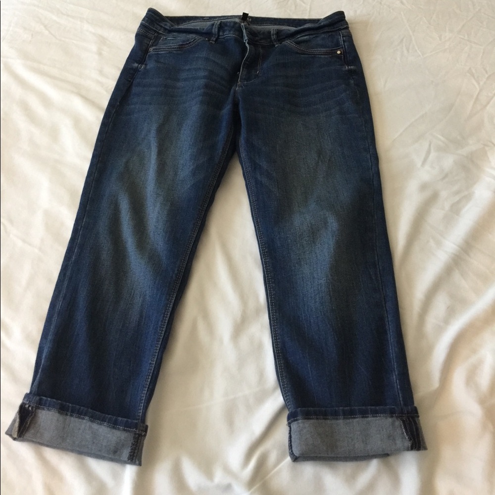 White House Black Market slim crop jean