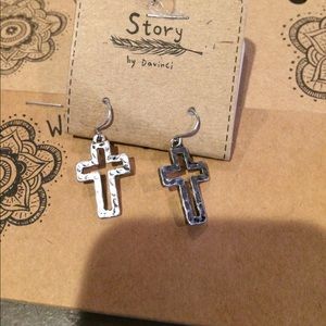 Cute earrings brand new never worn