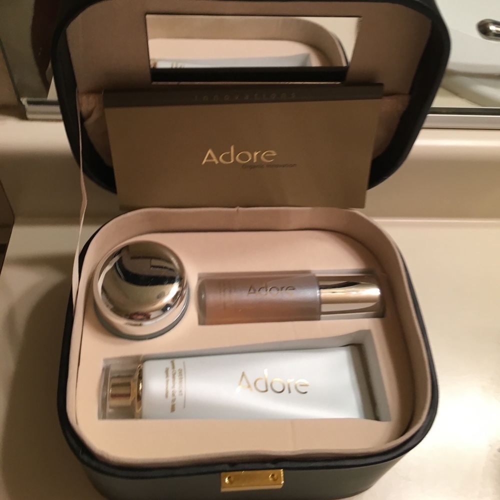 Adore Cosmetics Overnight treatment kit