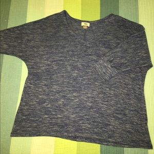 Loose fitting top