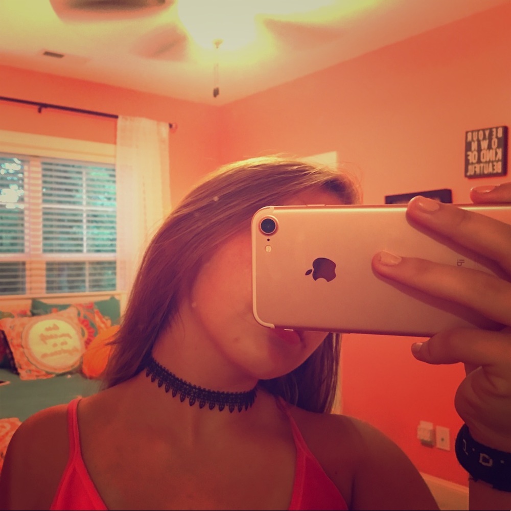 Black lace choker
