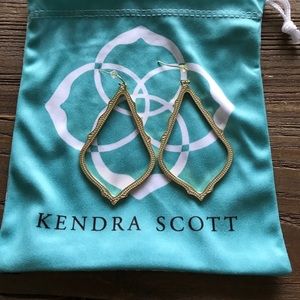 Kendra Scott Sophee Earring- gold